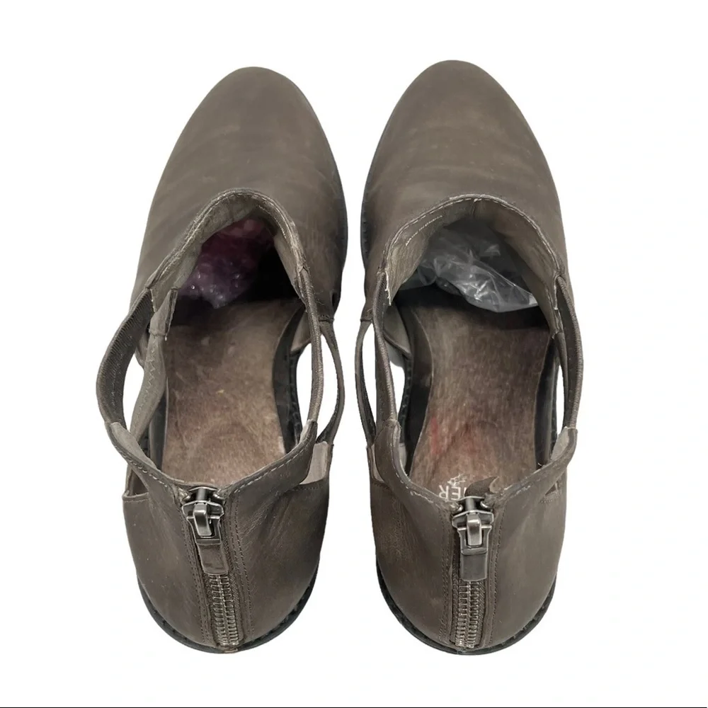 Eileen Fisher Vanda Tumbled Nubuck Leather Dark Gray Cut Out Booties